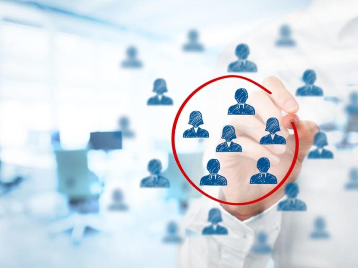 Phân loại khách hàng tiềm năng trên facebook